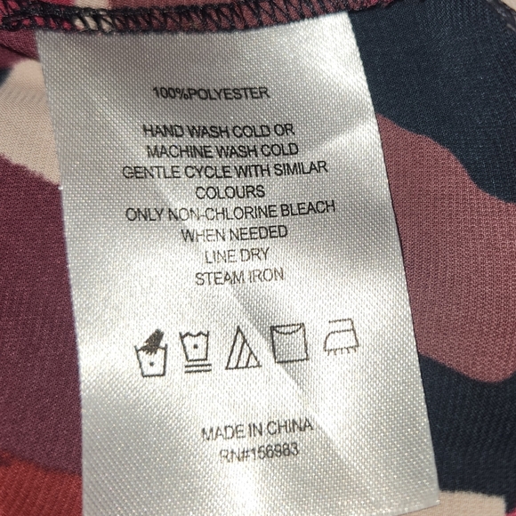 Evereve Emilia Chiffon Tie Front Blouse in a Floral Print SMALL Romantic - Picture 8 of 9